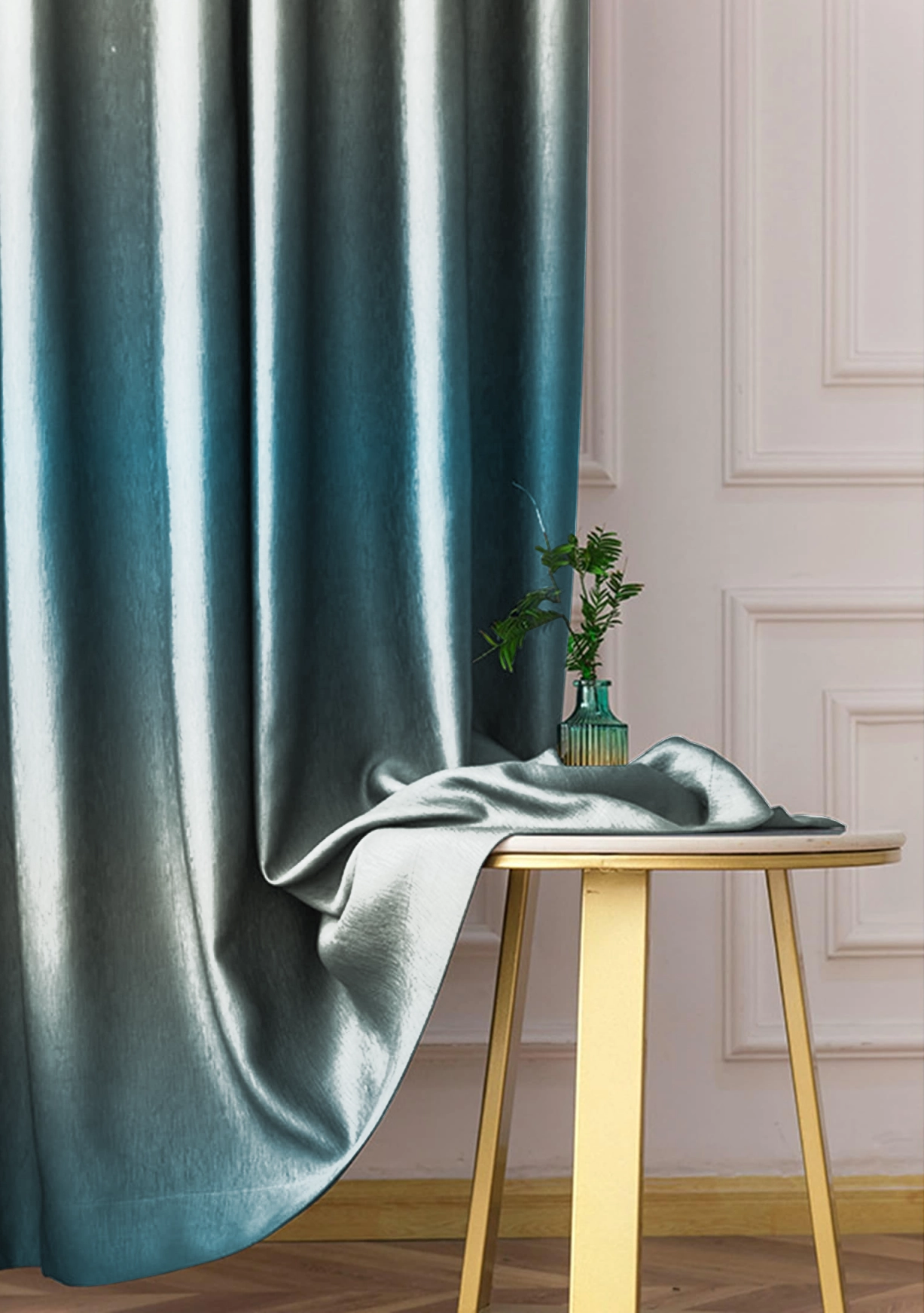Прямые шторы из коллекции LUXURY 208 PORCELAIN